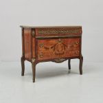 1192 8064 CHEST OF DRAWERS